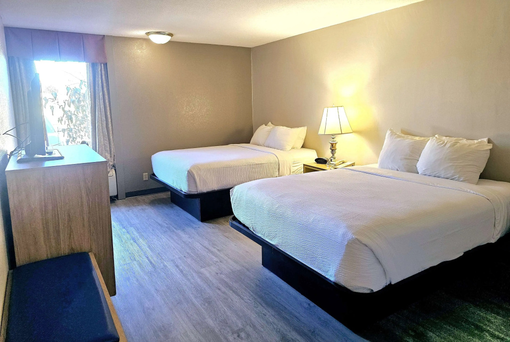 photo 1 of Days Inn by Wyndham Rolla