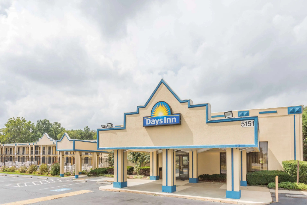 photo 1 of Days Inn by Wyndham Camp Springs/Andrews AFB DC Area