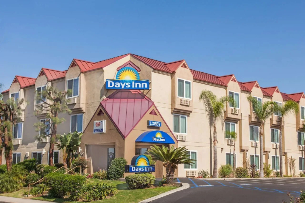 photo 1 of Days Inn By Wyndham Carlsbad
