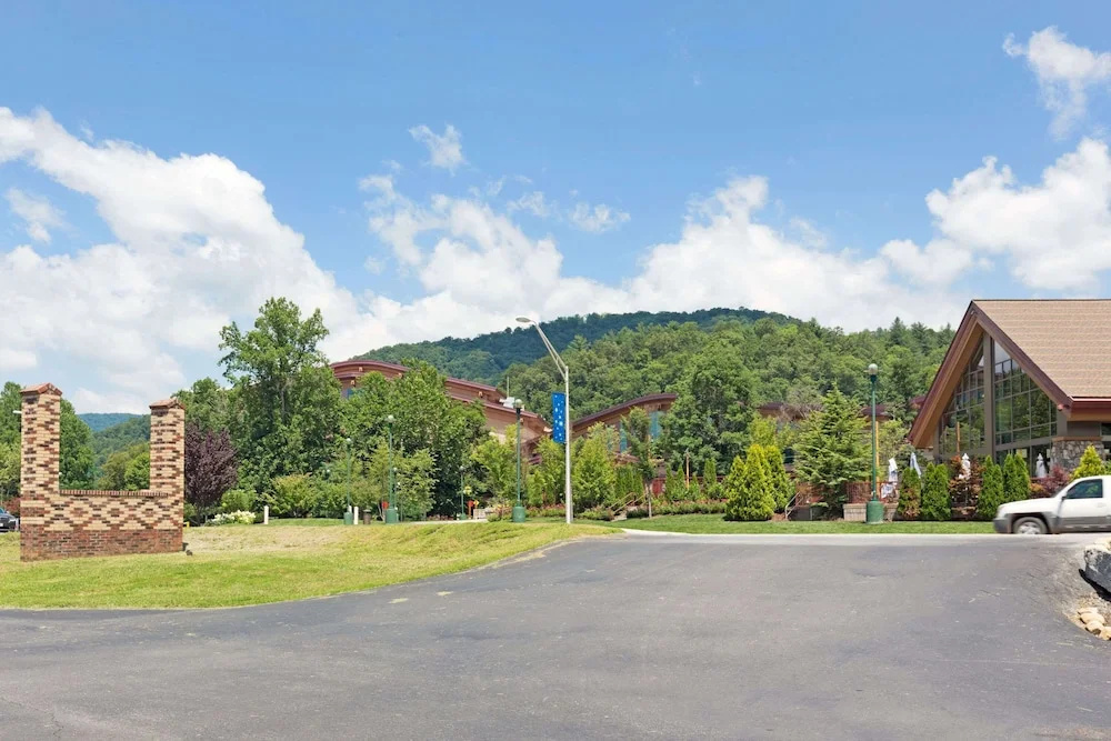 photo 1 of Days Inn Cherokee/Smokey Mountains