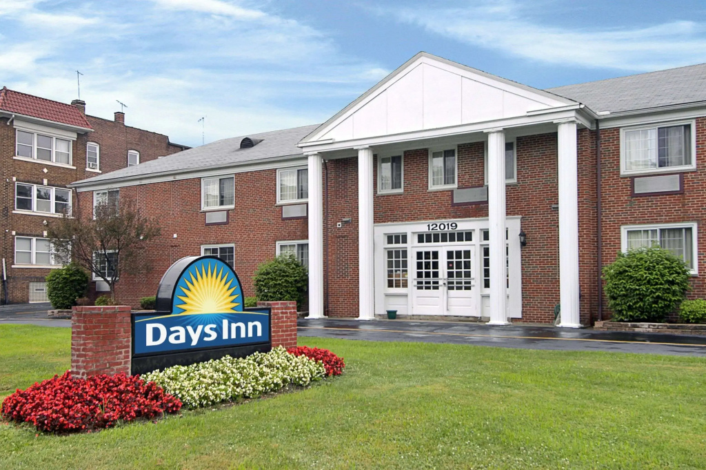 photo 1 of Days Inn by Wyndham Cleveland Lakewood