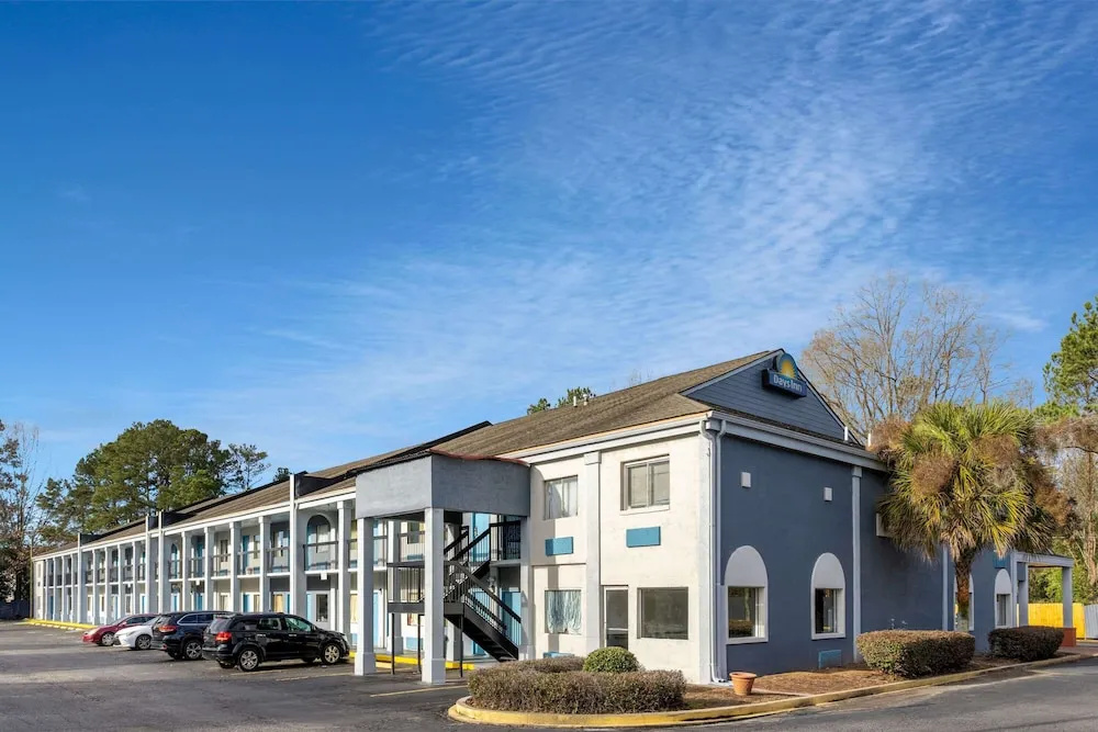 photo 1 of Days Inn Columbia