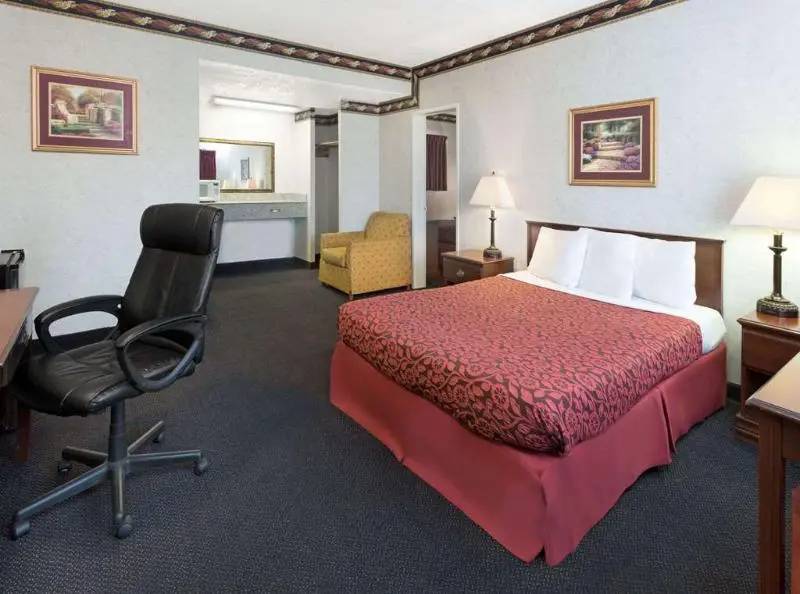 photo 1 of Days Inn By Wyndham Costa Mesa Newport Beach