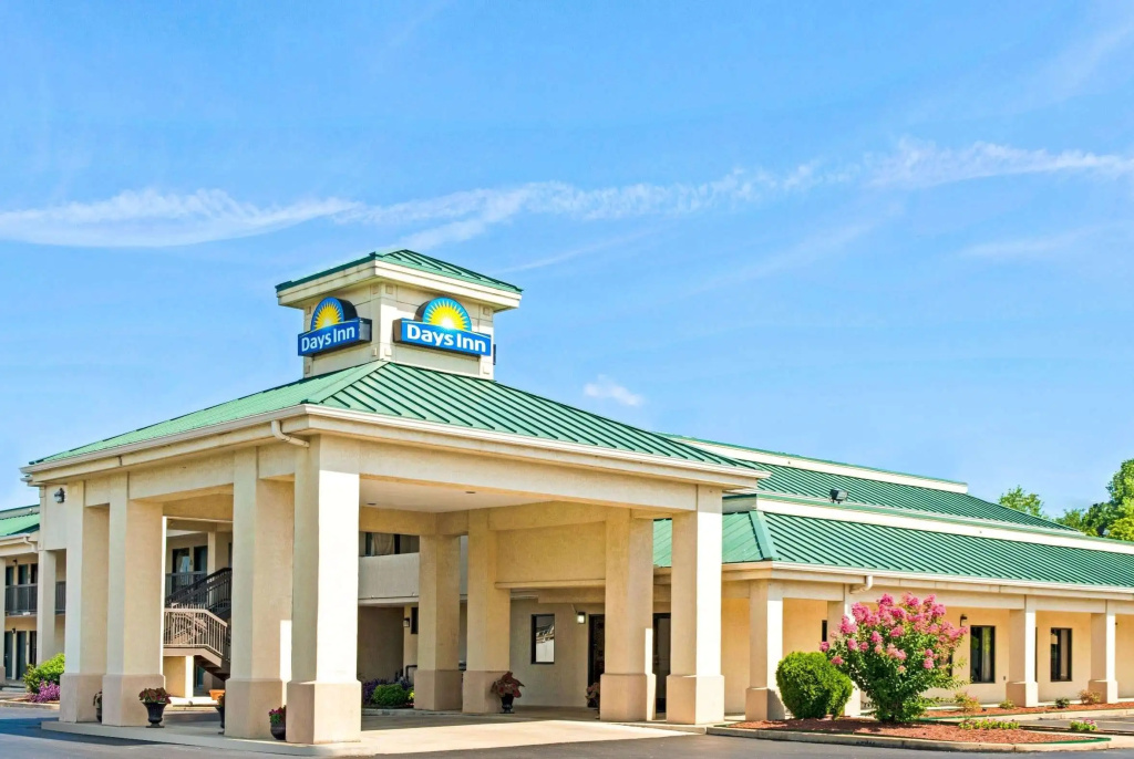 photo 1 of Days Inn by Wyndham Covington