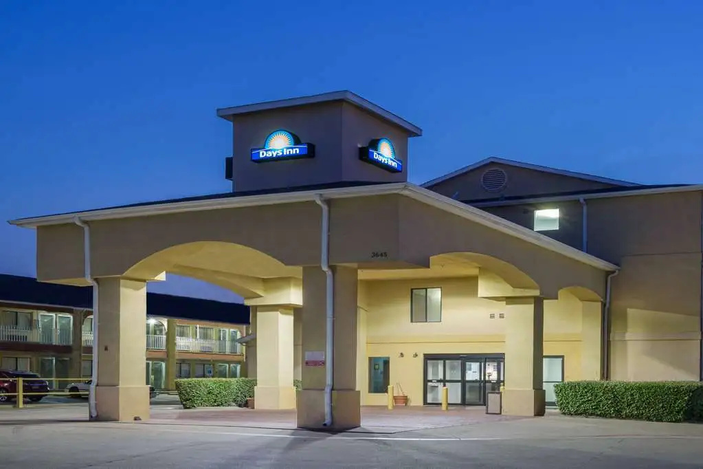 photo 1 of Days Inn Dallas Garland West