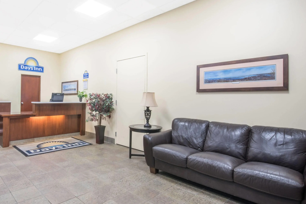 photo 1 of Days Inn by Wyndham Duluth Lakewalk