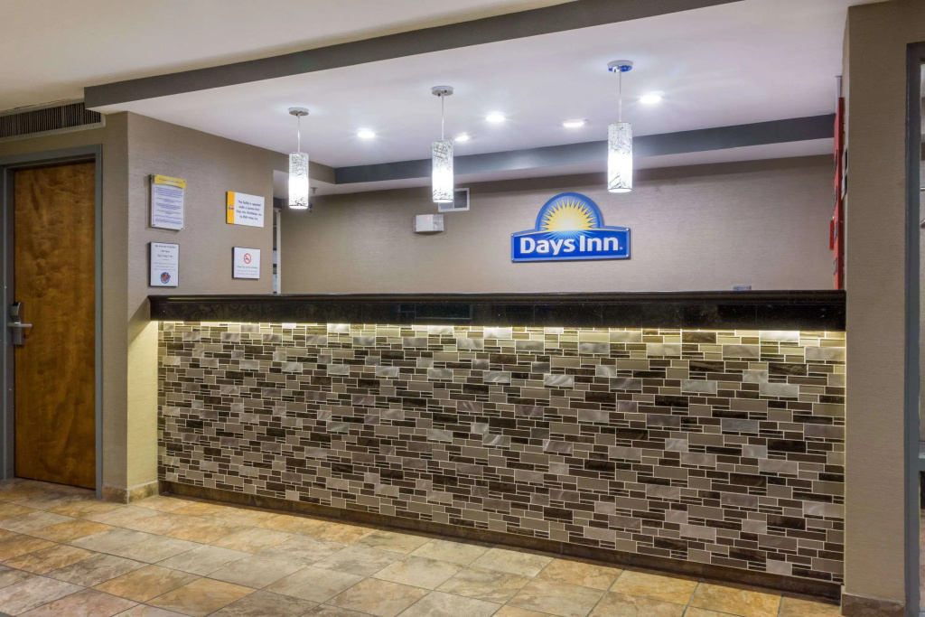 photo 1 of Days Inn by Wyndham Florence Cincinnati Area