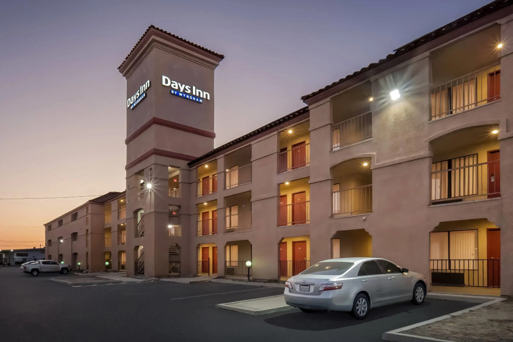 photo 1 of Days Inn by Wyndham Fontana / Rialto