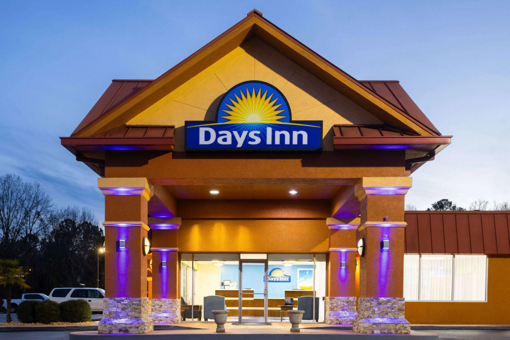 photo 1 of Days Inn by Wyndham Forsyth