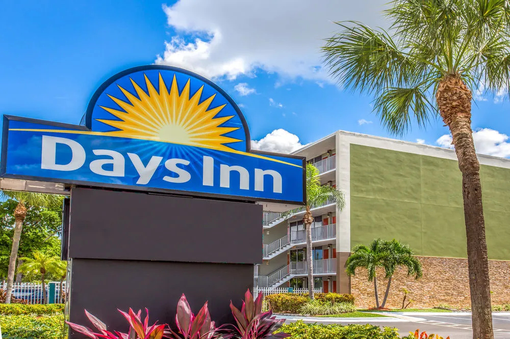 photo 1 of Days Inn Fort Lauderdale Airport Cruise Port