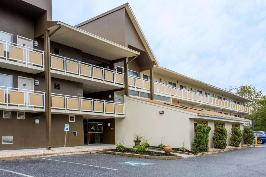 photo 1 of Days Inn by Wyndham Harrisburg North