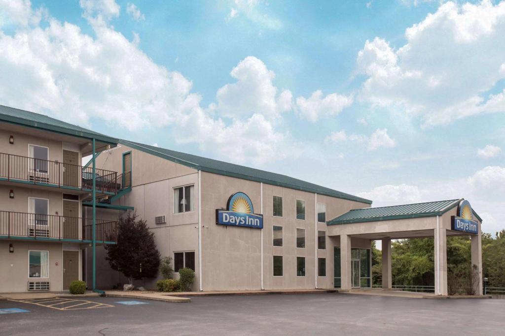photo 1 of Days Inn by Wyndham Harrison