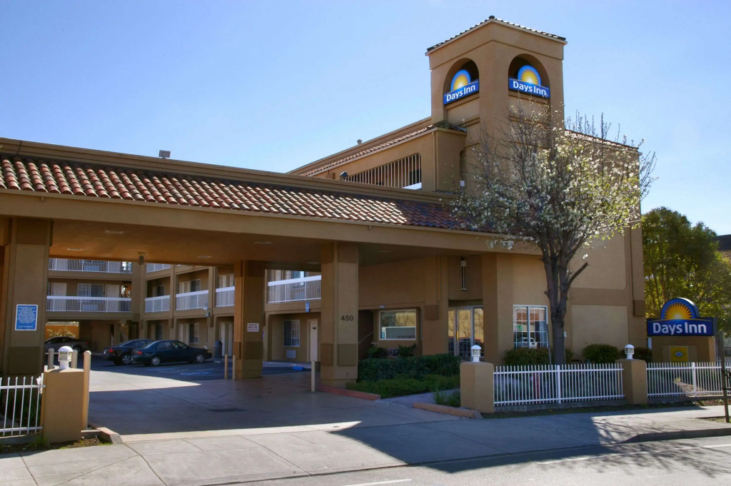 photo 1 of Days Inn by Wyndham Hayward Airport