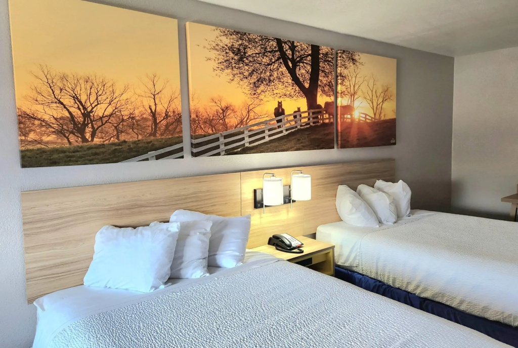 photo 1 of Days Inn by Wyndham Houston