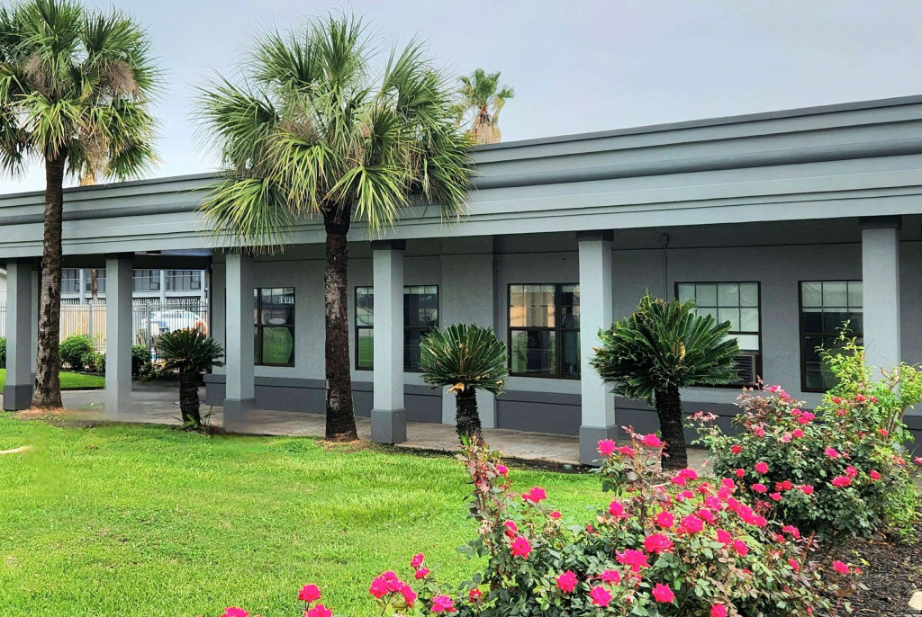 photo 1 of Days Inn by Wyndham Lake Charles