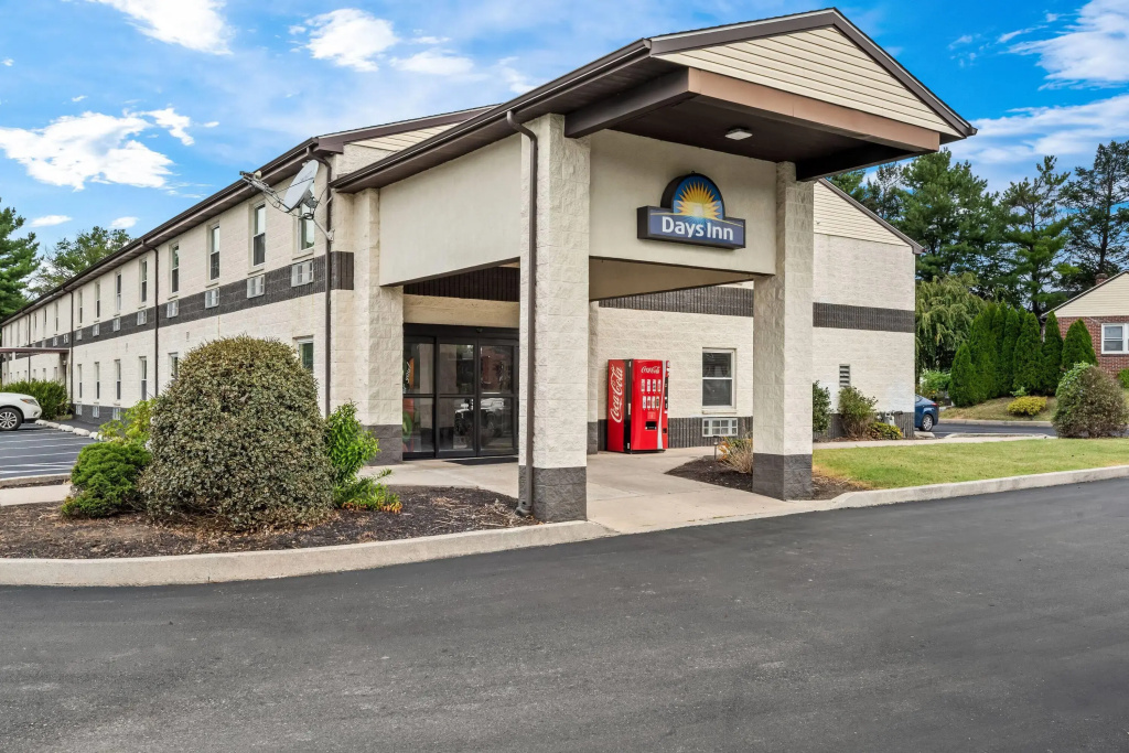 photo 1 of Days Inn by Wyndham Lancaster PA Dutch Country
