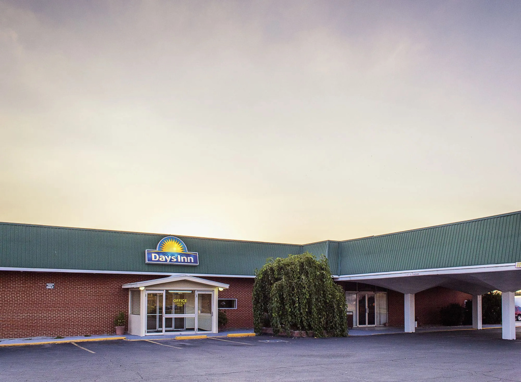 photo 1 of Days Inn Lebanon