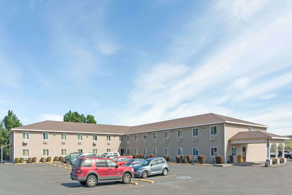 photo 1 of Super 8 by Wyndham Lewiston