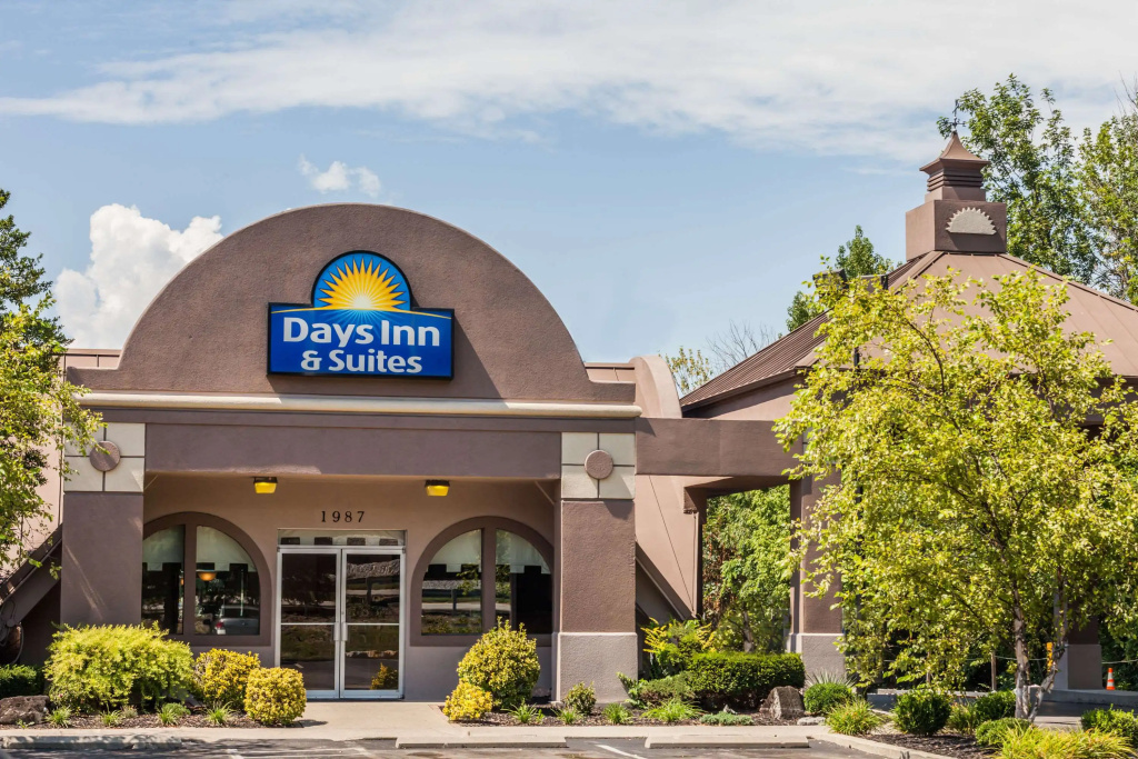 photo 1 of Days Inn & Suites by Wyndham Lexington