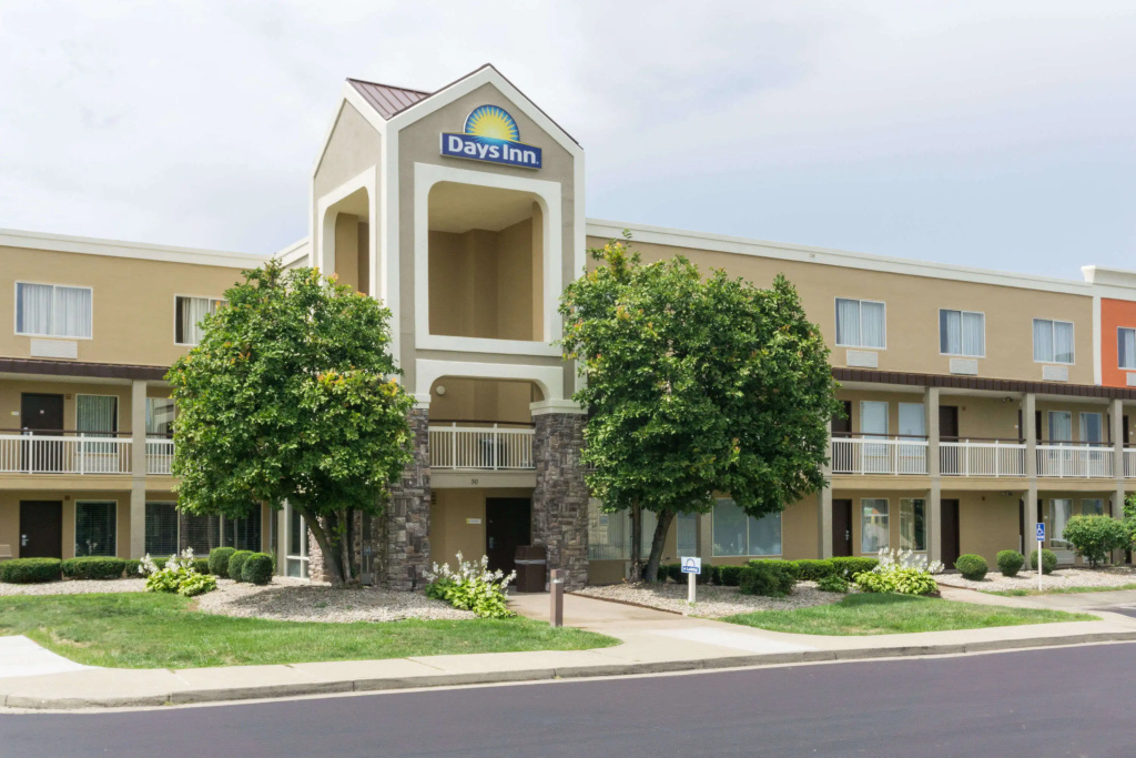 photo 1 of Days Inn Louisville Airport Fair And Expo Center