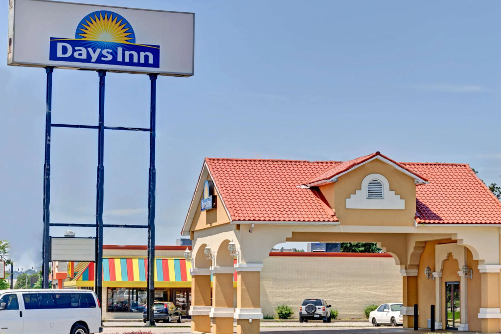 photo 1 of Days Inn by Wyndham Louisville Airport Fair and Expo Center