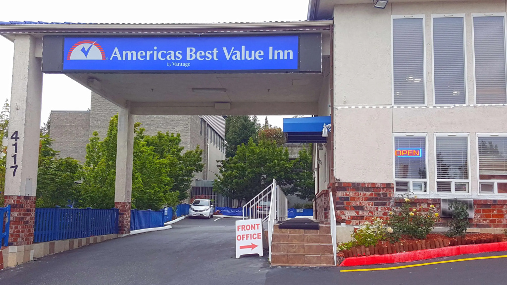 photo 1 of Americas Best Value Inn Lynnwood Seattle