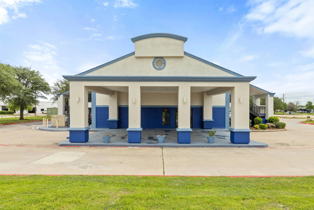 photo 1 of Days Inn by Wyndham McKinney