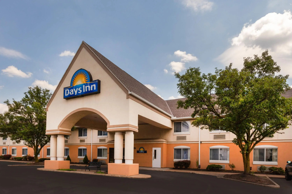 photo 1 of Days Inn by Wyndham Milan Sandusky South