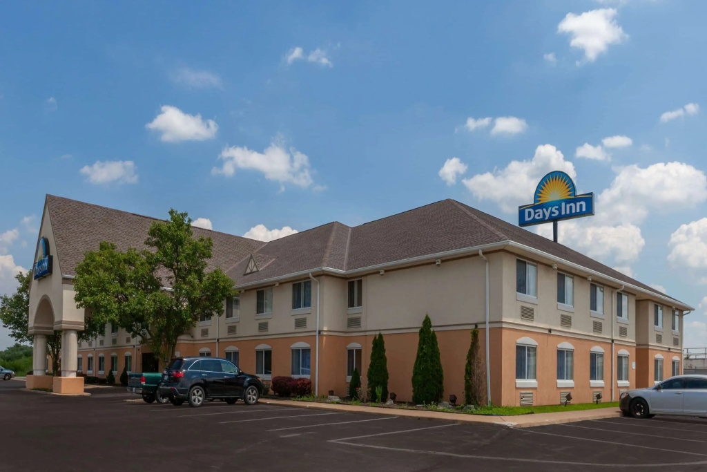 photo 1 of Days Inn by Wyndham Milan Sandusky South