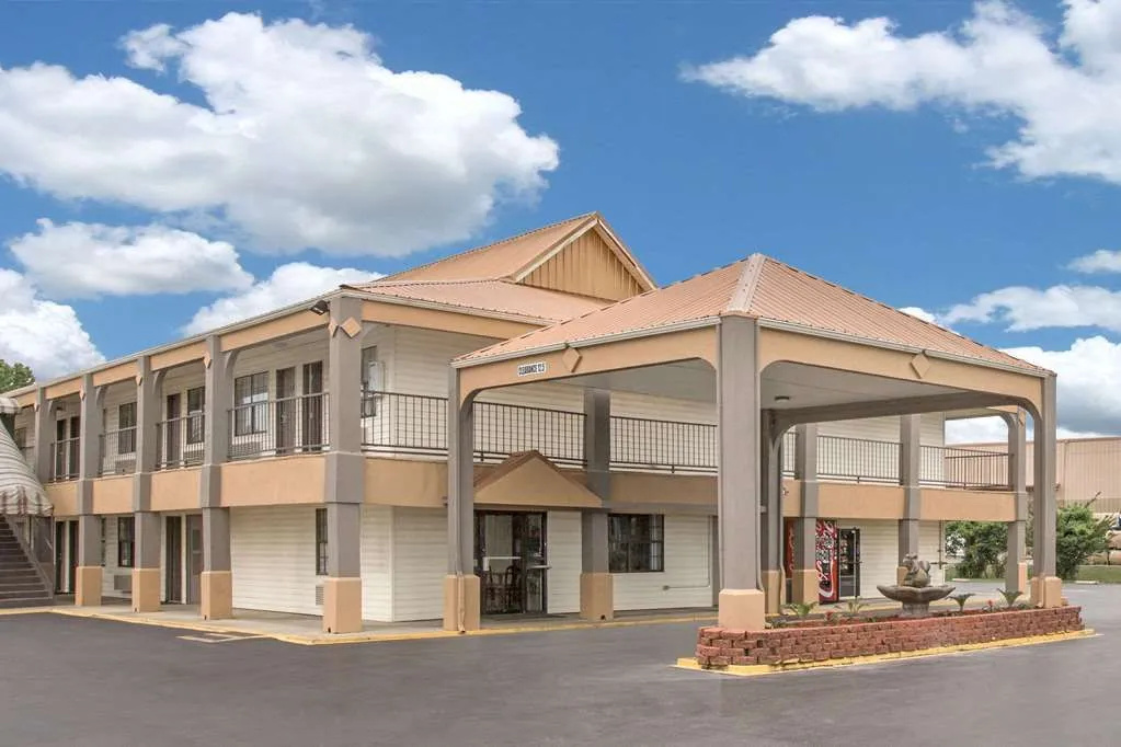 photo 1 of Days Inn Monroe