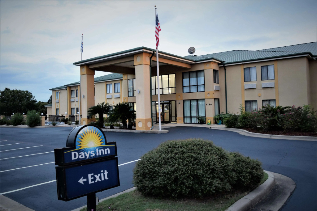 photo 1 of Days Inn by Wyndham Montgomery