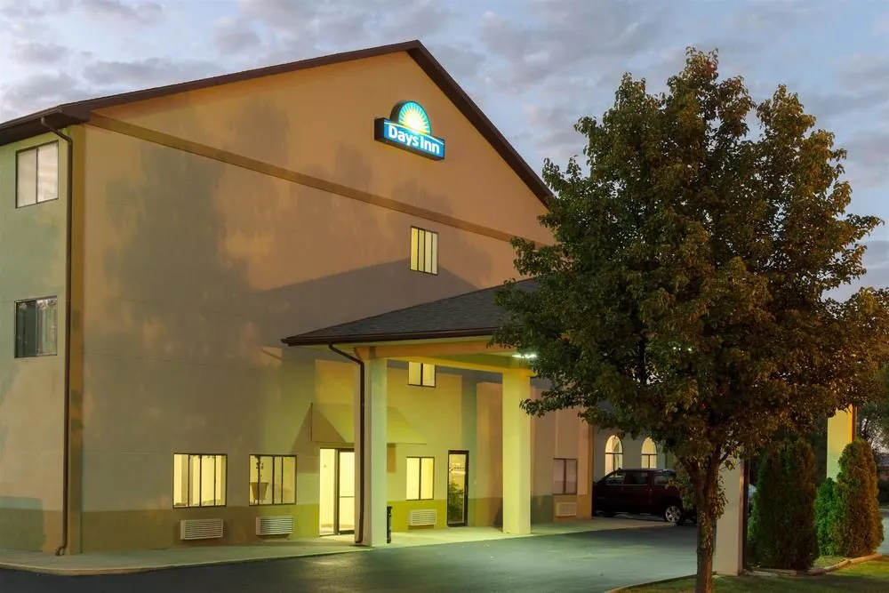 photo 1 of Days Inn by Wyndham Mount Vernon