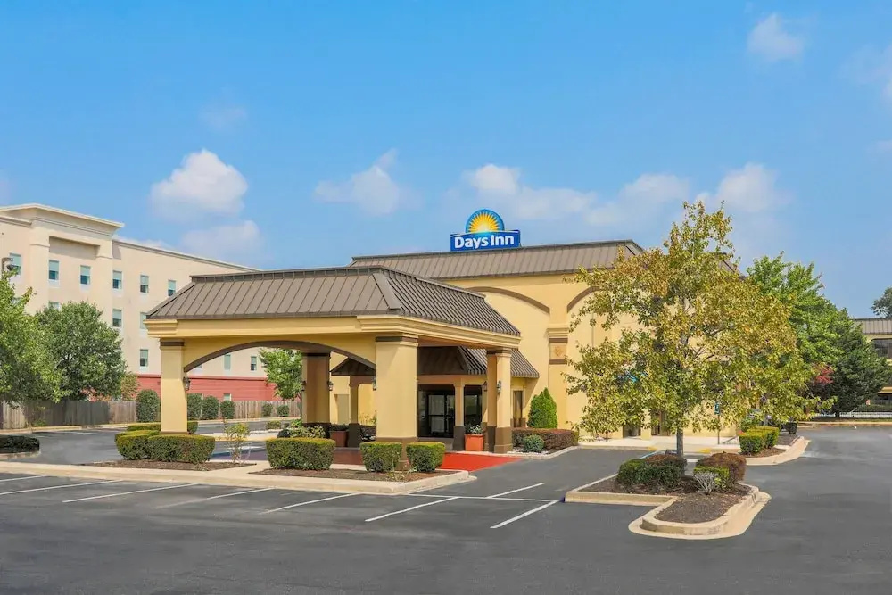 photo 1 of Days Inn Newark Delaware