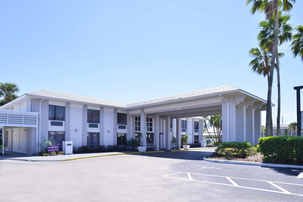 photo 1 of Clarion Inn & Suites Across From Universal Orlando Resort