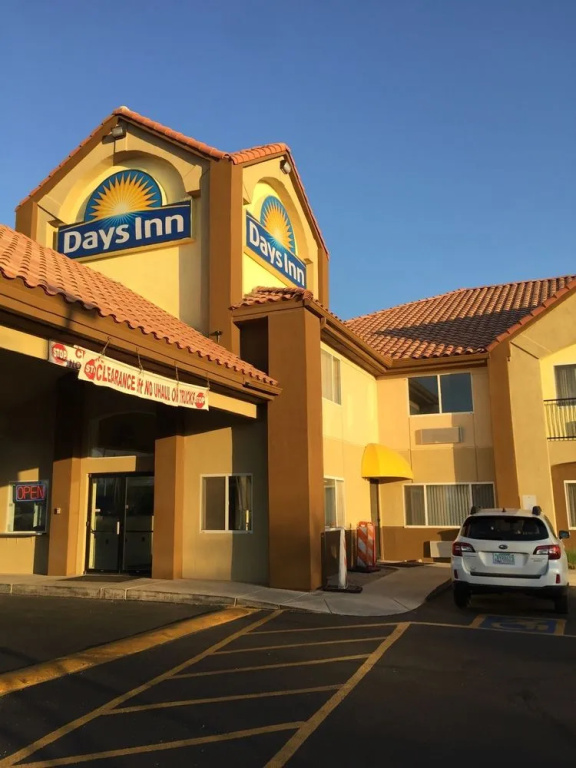 photo 1 of Days Inn Phoenix North