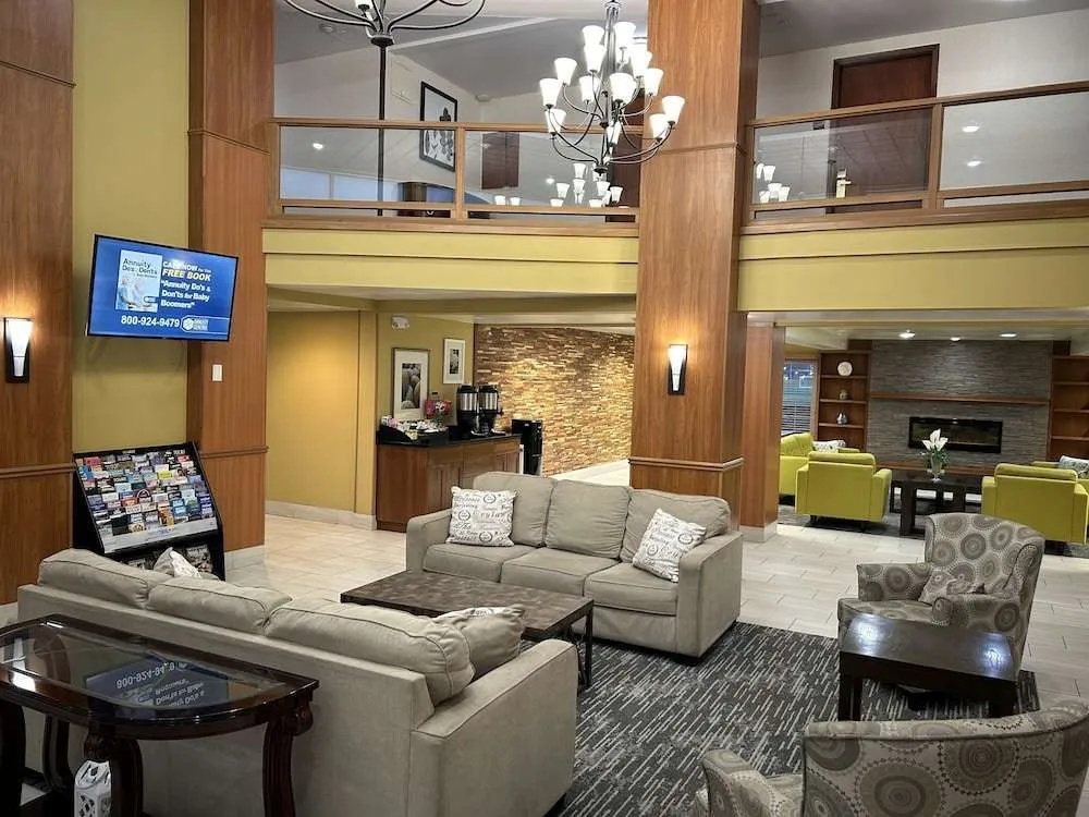 photo 1 of Country Inn & Suites By Radisson, Delta Park North Portland