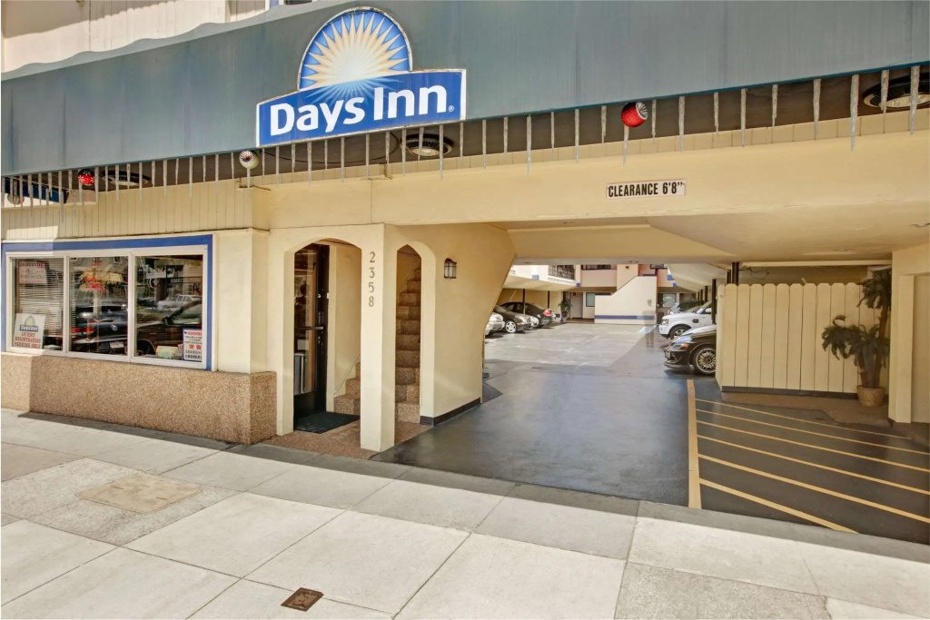 photo 1 of Days Inn by Wyndham San Francisco - Lombard