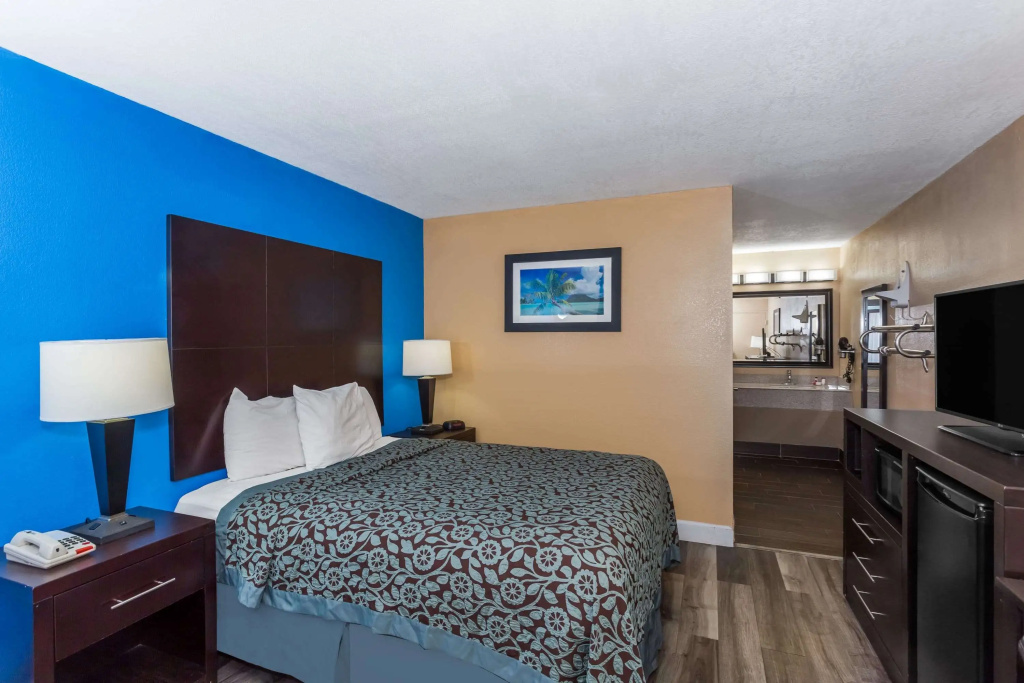 photo 1 of Days Inn by Wyndham Sarasota Bay