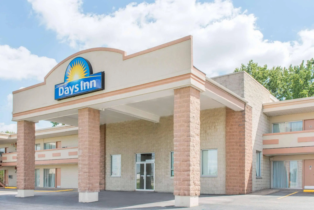 photo 1 of Days Inn by Wyndham St. Louis North