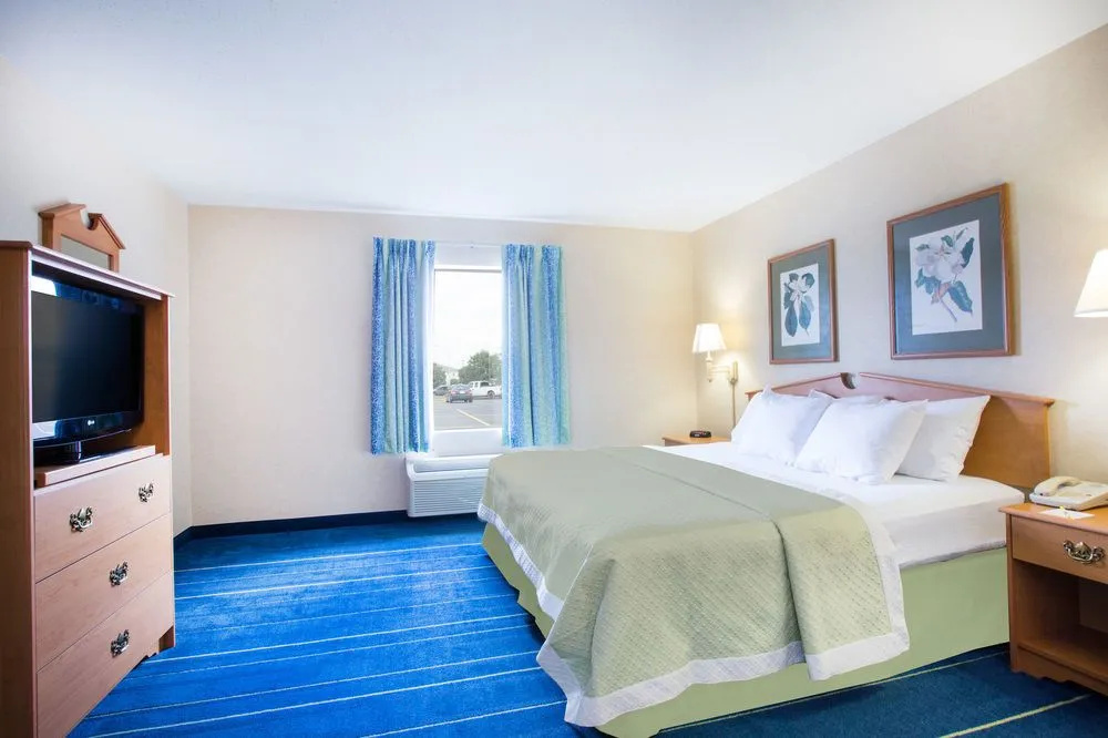 photo 1 of Days Inn & Suites Bridgeport -  Clarksburg