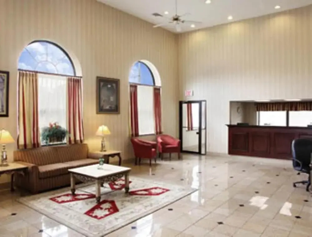 photo 1 of Days Inn & Suites Columbia Airport