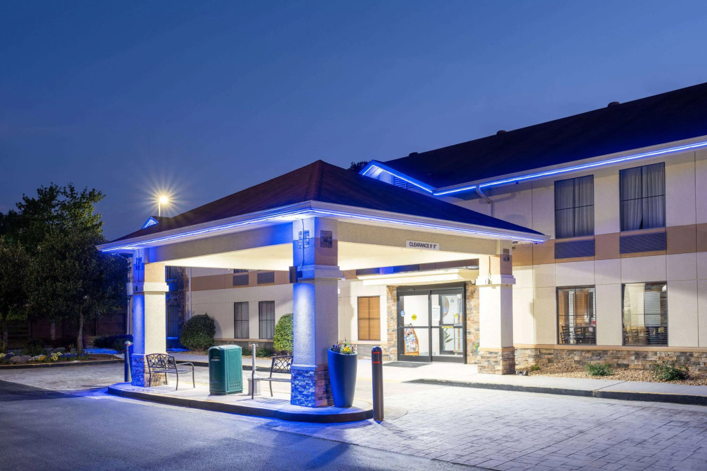photo 1 of Days Inn & Suites by Wyndham Commerce