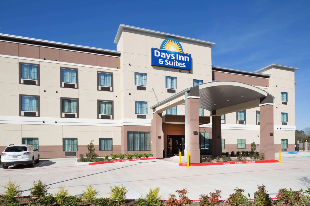 photo 1 of Days Inn & Suites by Wyndham Houston NW Cypress