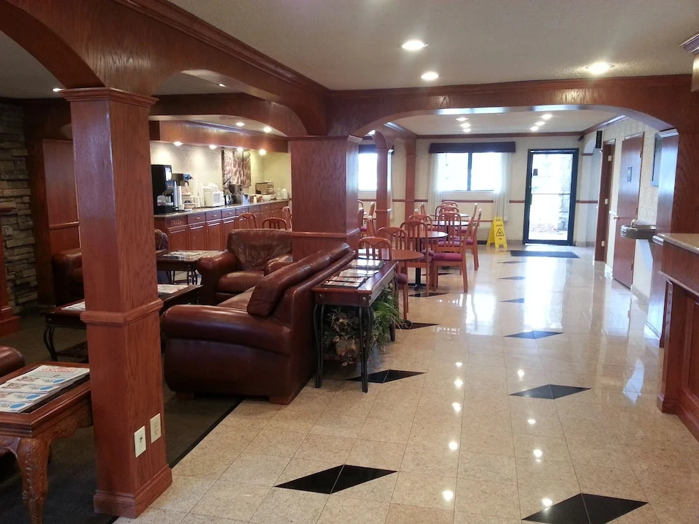 photo 1 of Days Inn & Suites Monroe