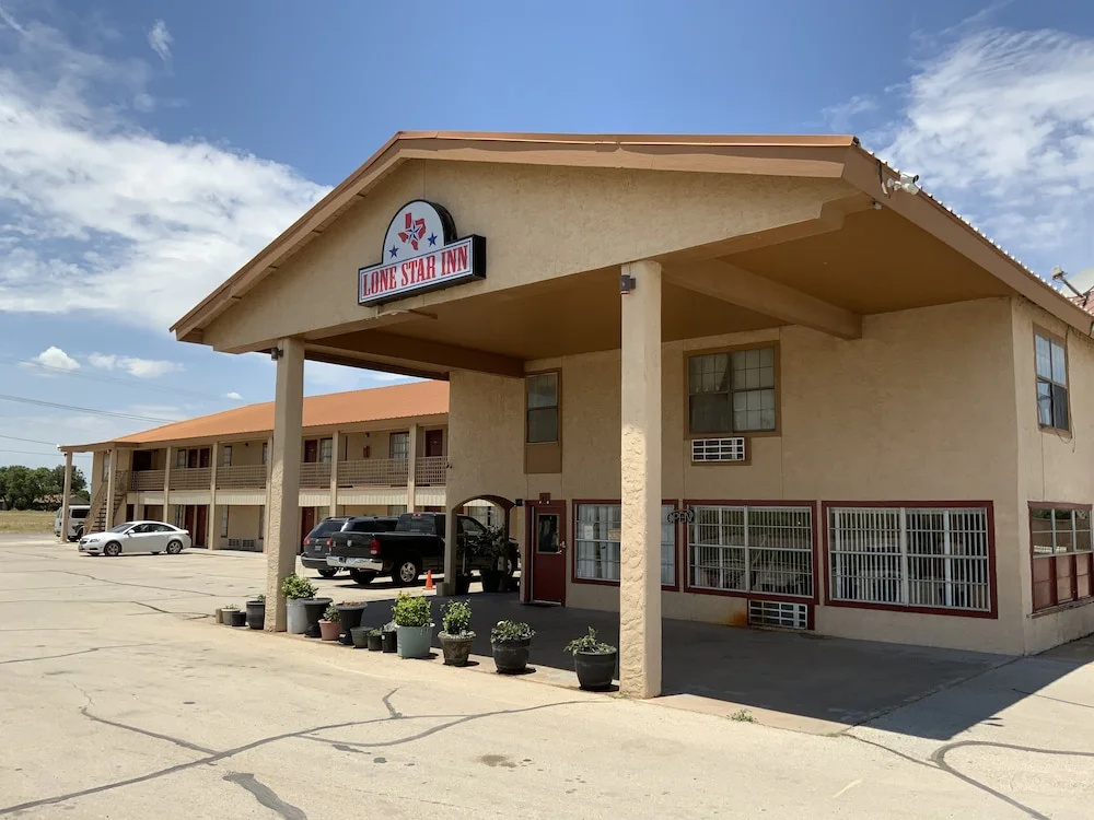 photo 1 of Lone Star Inn Vernon Texas