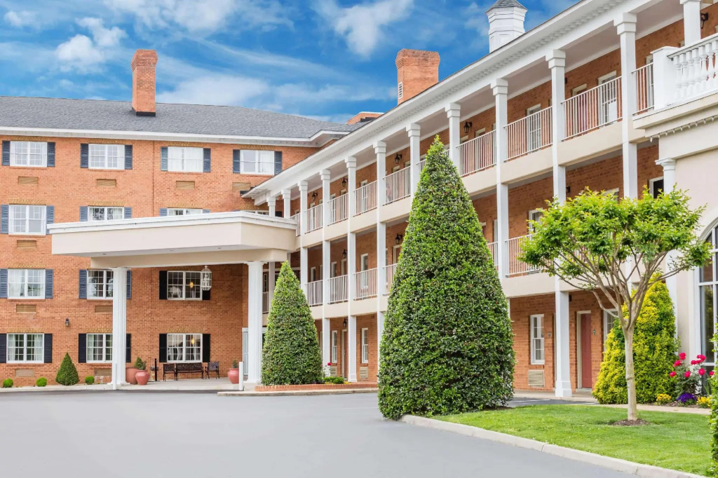 photo 1 of Days Inn by Wyndham Williamsburg Historic Area