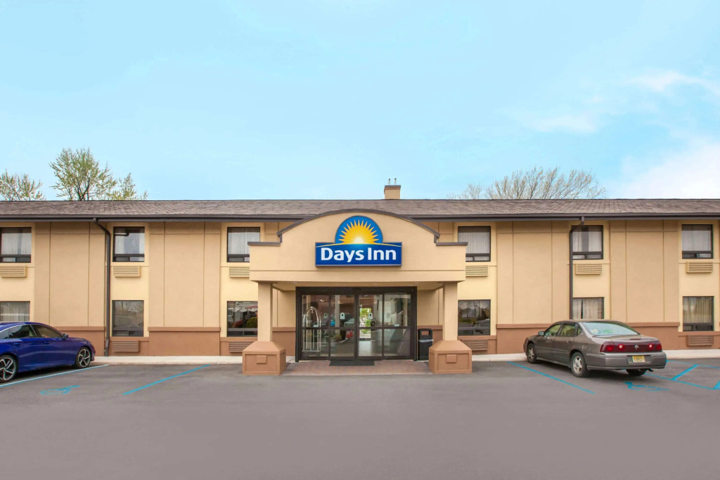 photo 1 of Econo Lodge Woodbridge