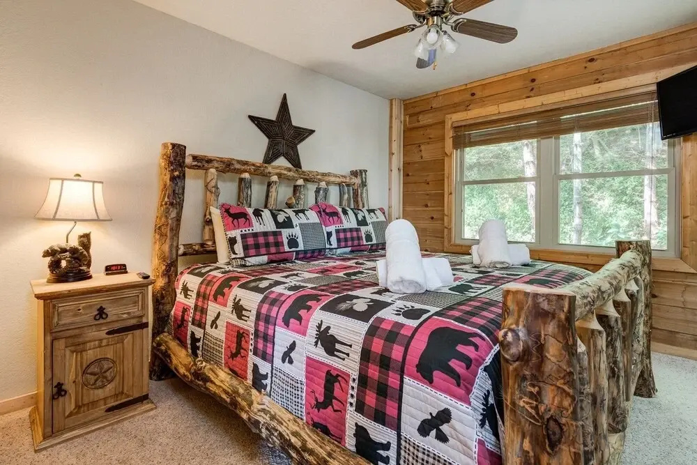 photo 1 of Daze Off - 4 Br Cabin