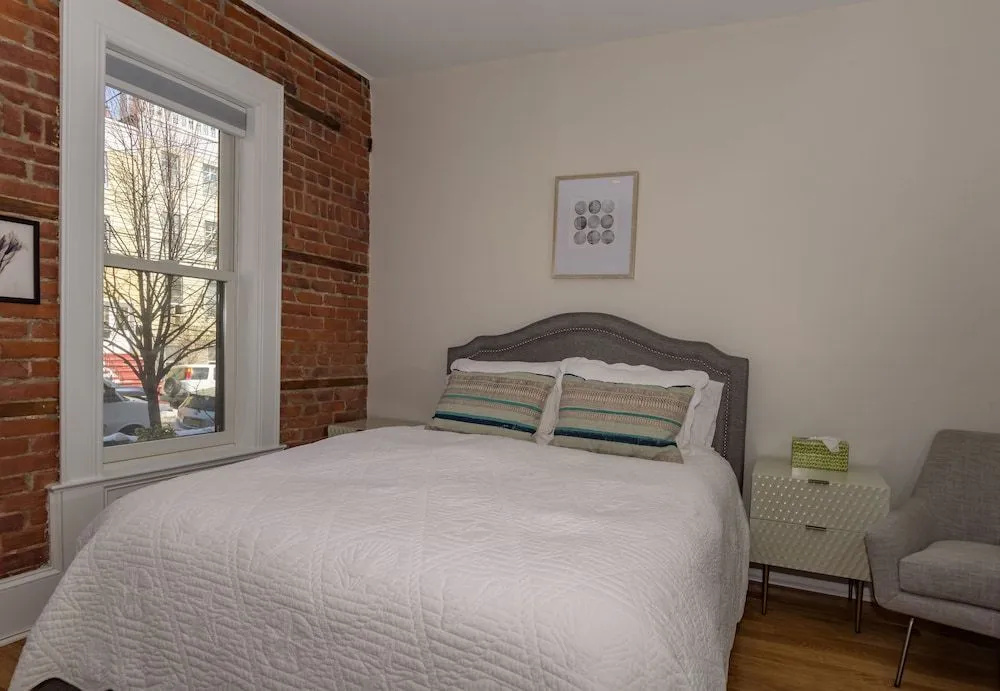 photo 1 of Deedee's Downtown Flats