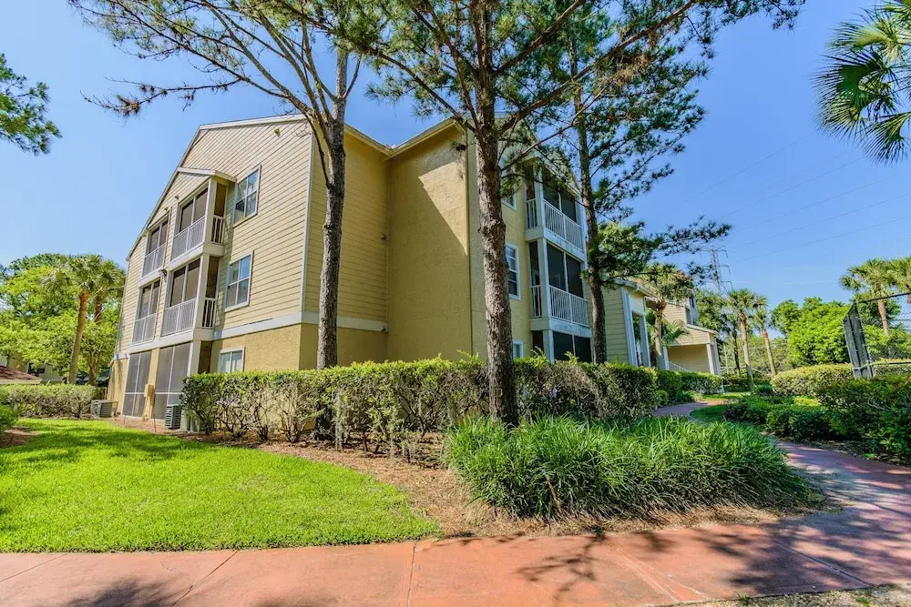 photo 1 of Deluxe Clearwater Apartment CP-614